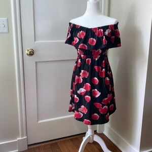 Wilfred off shoulder dress size small. Excellent used condition
